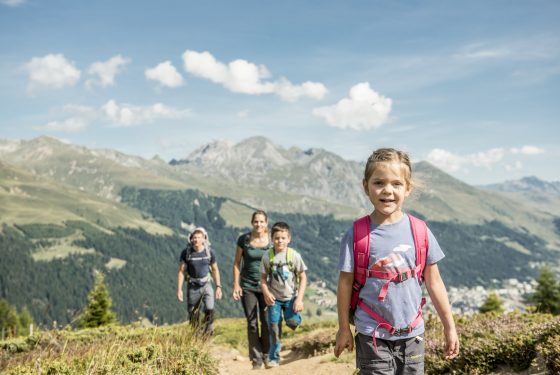 Aparthotel-Familie_Wandern_Sommer(C)ChristianEgelmair (6) Aparthotel-Familie_Wandern_Sommer(C)ChristianEgelmair (6)