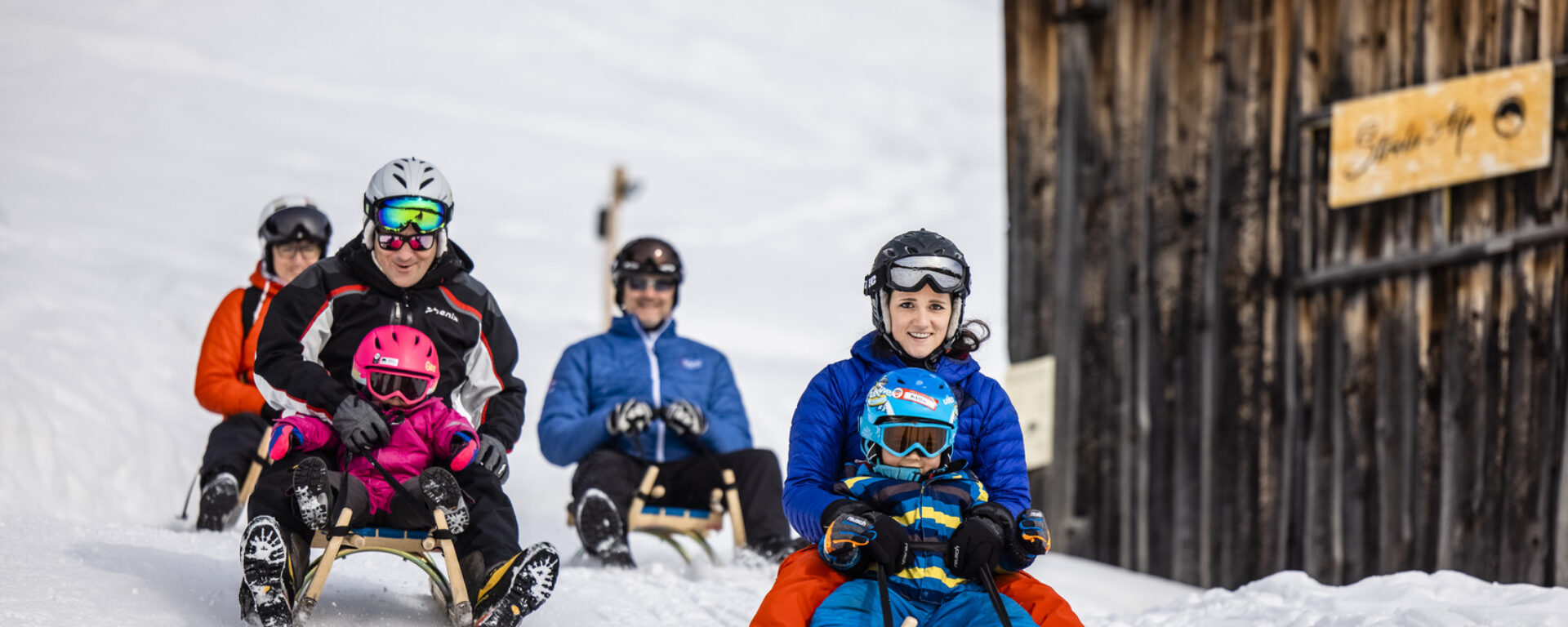 Aparthotel - Davos KLosters - Schlitteln Winter (c) Martin Bissig Aparthotel - Davos KLosters - Schlitteln Winter (c) Martin Bissig