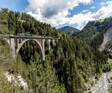 nostalgiezug-2_(C)RhB_AndreaBadrutt